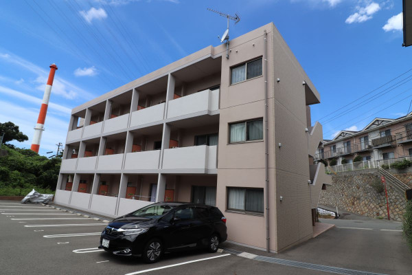 山口県下関市の家具付きウィークリー・マンスリーマンション「Kマンスリー筋ヶ浜」外観画像