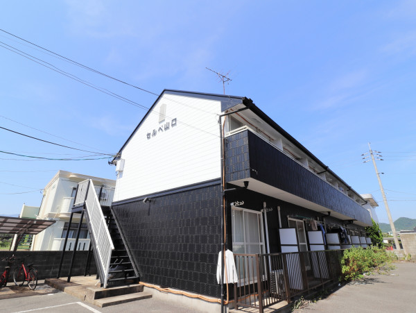 山口・下関・宇部の家具付きウィークリー・マンスリーマンション「Kマンスリー山口大学西」外観画像