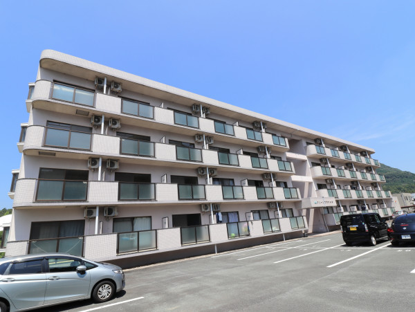 山口県山口市の家具付きウィークリー・マンスリーマンション「Kマンスリー湯田温泉9号線前」外観画像