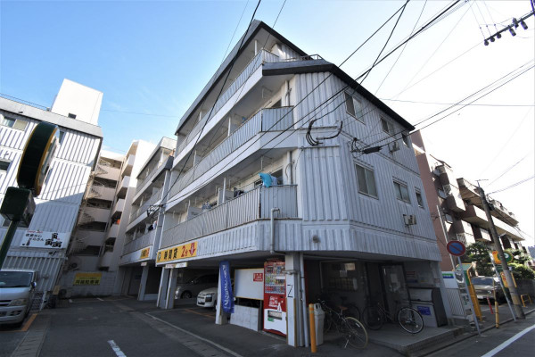 福岡県福岡市中央区のウィークリーマンション・マンスリーマンション「Kマンスリー薬院駅東」外観画像