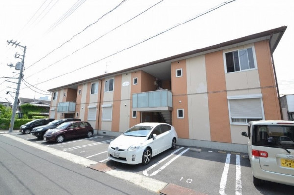 岡山県岡山市北区の家具付き賃貸「シャーメゾンフレール」外観画像
