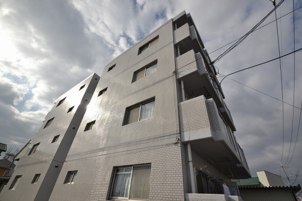 岡山駅(山陽本線)の家具付き賃貸「シャトレ福吉」外観画像