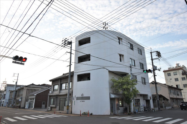 広島のウィークリーマンション・マンスリーマンション「Kマンスリー福山寺町」外観画像