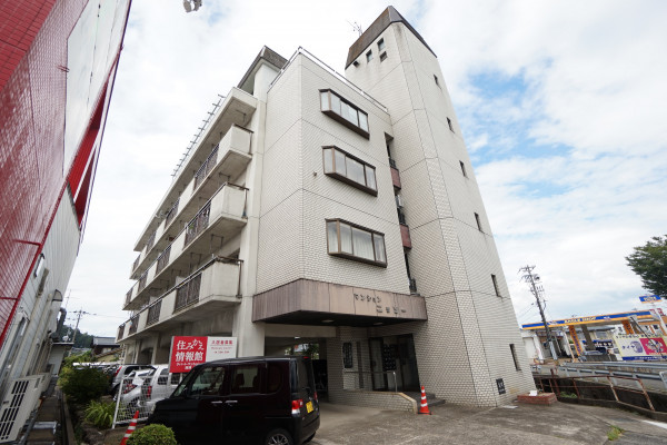 福井のウィークリー・マンスリーマンション「マンション ニッソー」外観画像
