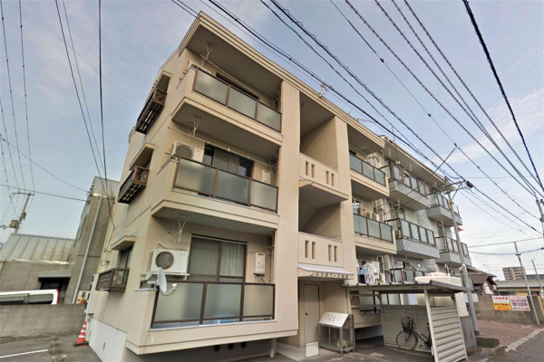 香川県の家具家電付きマンスリーマンション「★Kマンスリー丸亀城前」外観画像