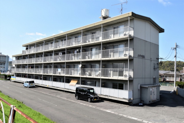 大分県大分市の家具家電付きマンスリーマンション「Kマンスリー南大分駅南」外観画像