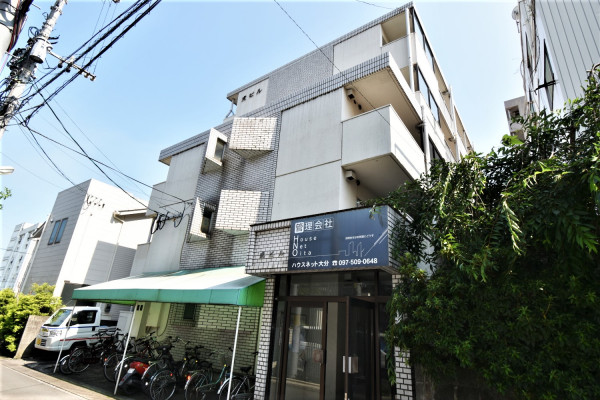 大分県大分市の家具家電付きマンスリーマンション「Kマンスリー大手町」外観画像