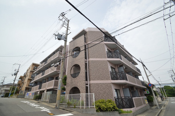 兵庫県神戸市須磨区のウィークリーマンション・マンスリーマンション「Kマンスリー神戸須磨」外観画像