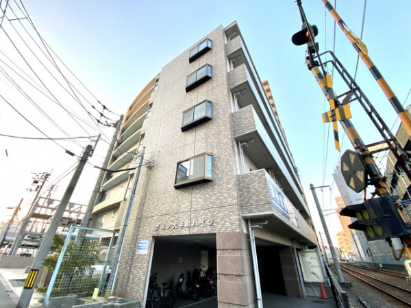 愛媛県松山市のマンスリーマンション「愛媛マンスリー松山市大手町」外観画像
