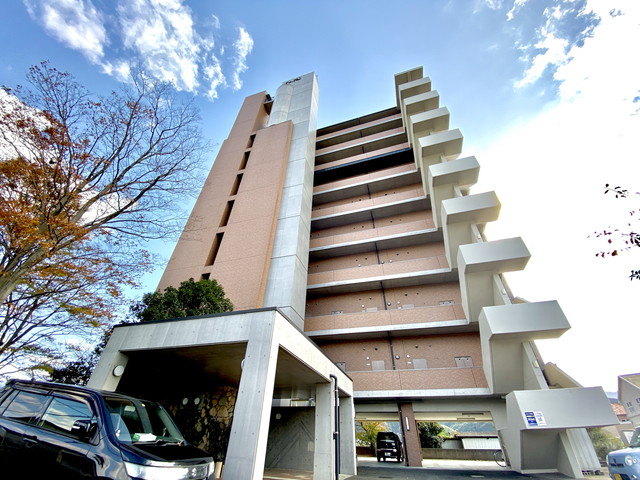 愛媛大学医学部まで、車で6分