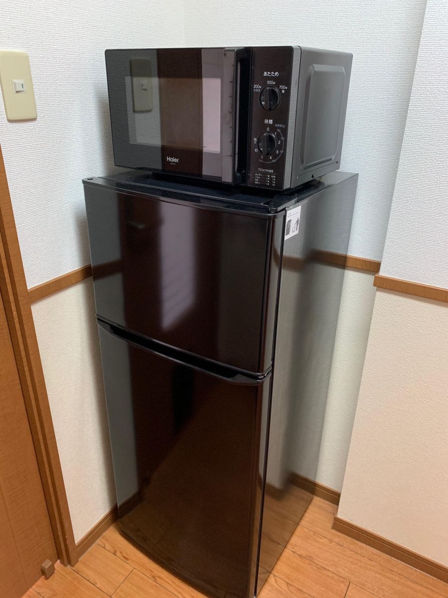 冷蔵庫130ℓ 電子レンジ 新品です。