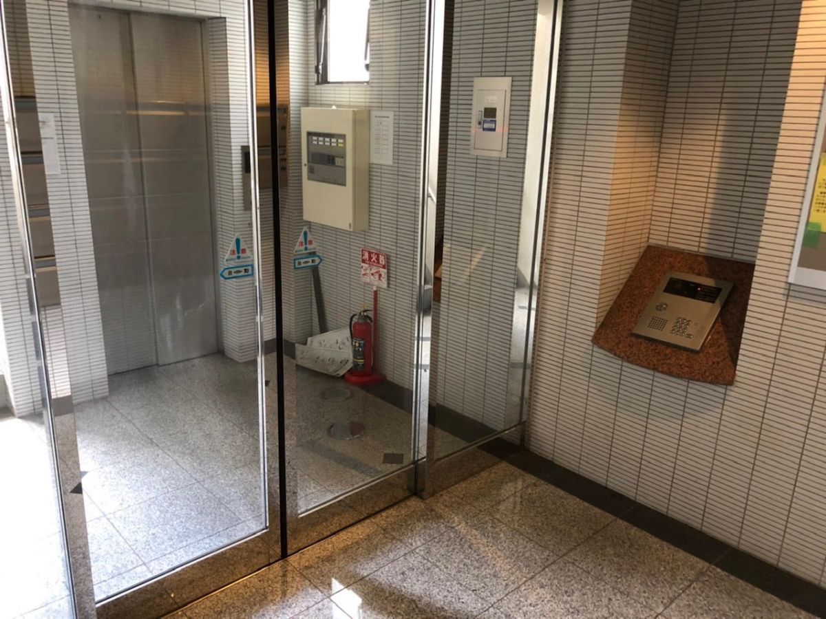 オートロックでセキュリティも万全です。