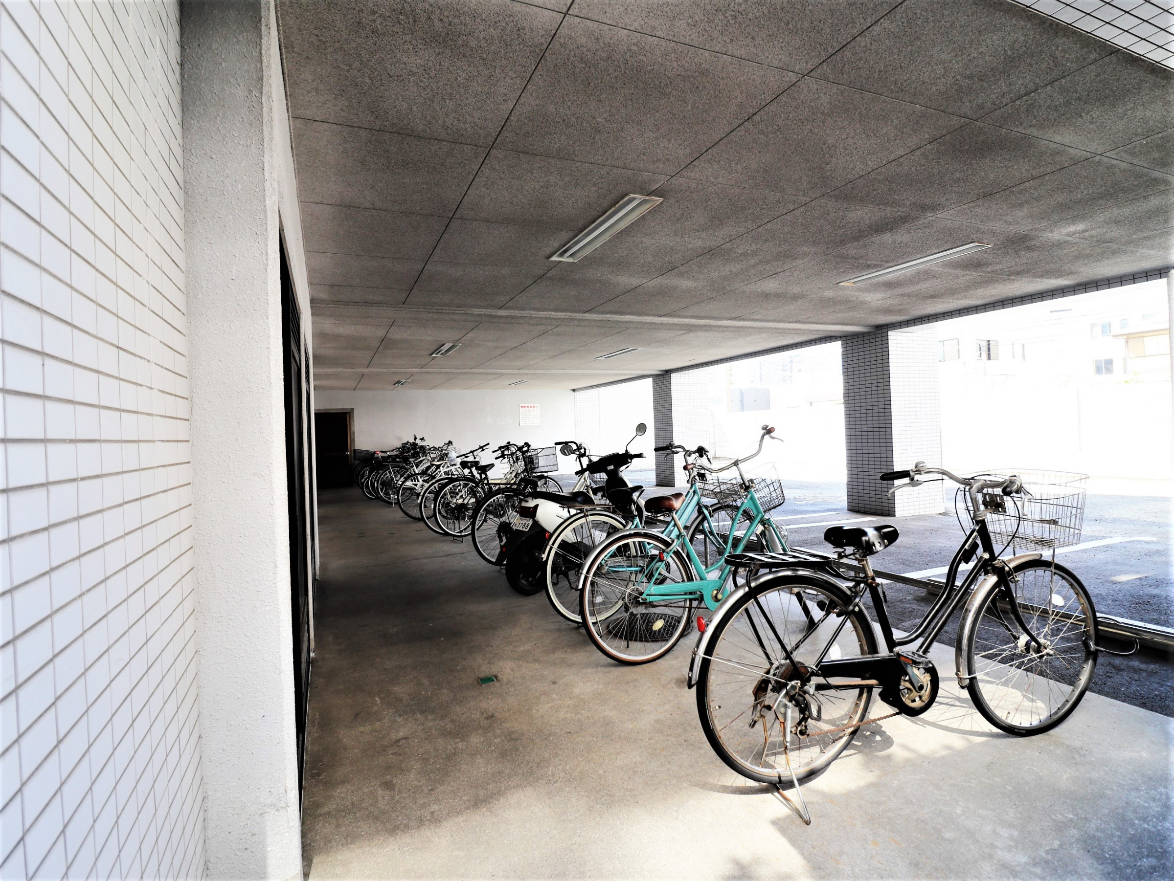 台風 ベランダ 自転車