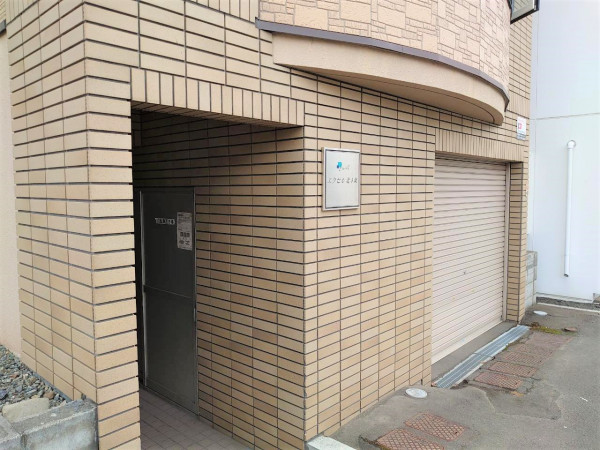 建物入口