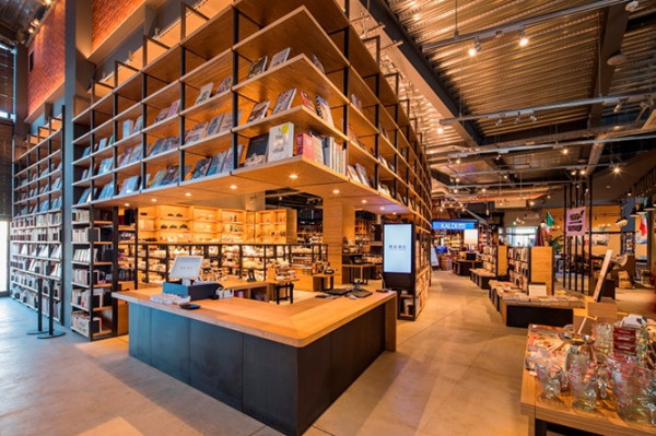 蔦屋書店江別店より240ⅿ