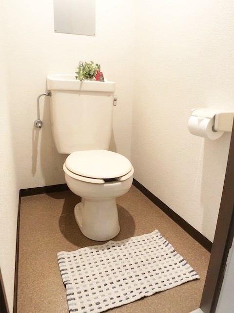 洋式のお手洗い◎ 老若男女皆さまに安心してご利用いただけます♪