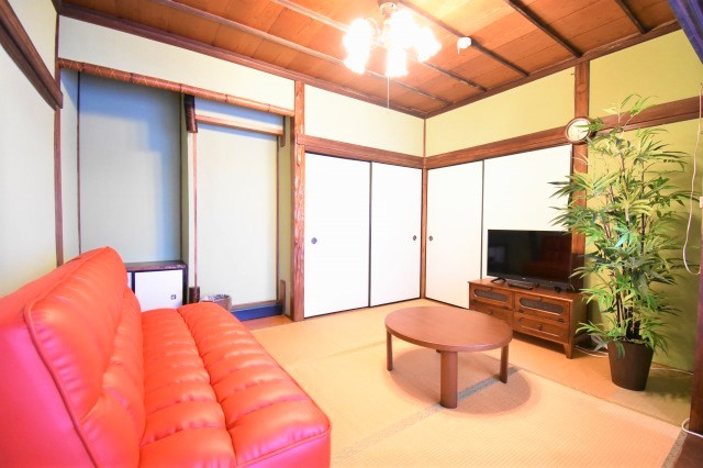 大正ロマンをテーマとした、レトロでお洒落なお部屋です♪