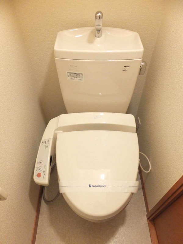 温水洗浄便座つき