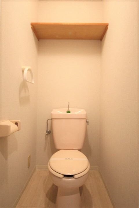 お風呂、トイレ別々のセパレートタイプでごゆっくりご利用頂けます。
