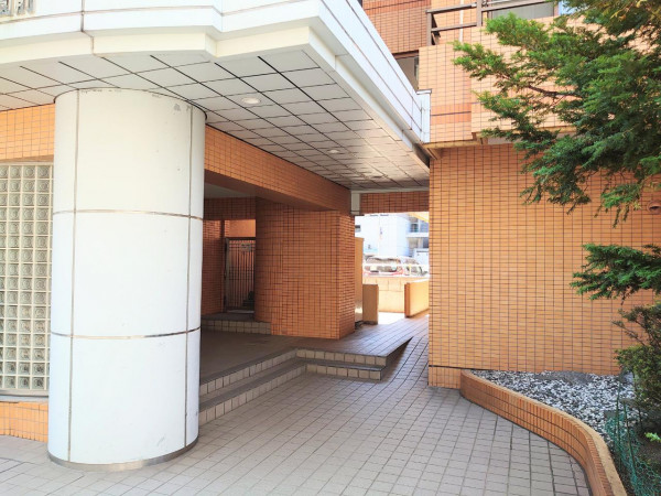 建物入口
