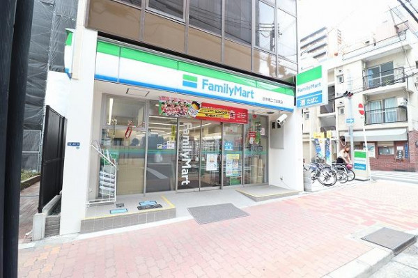 ファミリーマート日本橋二丁目東店