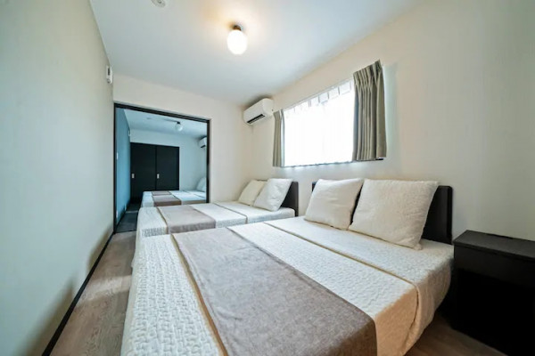 各部屋に窓があり、陽の光がたっぷりと入ります♪