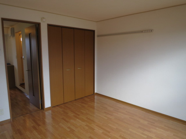 家具・家電・雑貨品設置前の室内写真となります。