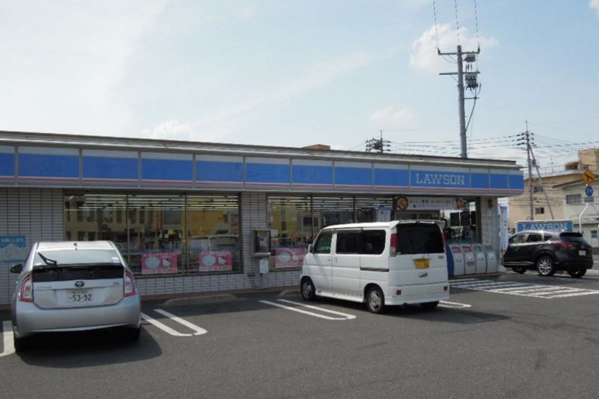 ローソン岡山泉田店まで徒歩8分、600m。