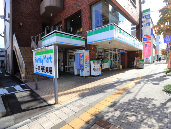 ファミリーマート