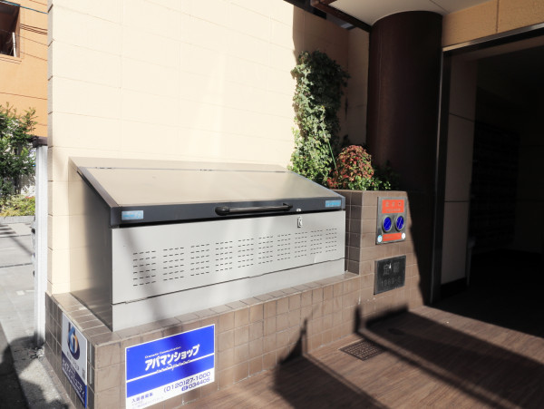 オートロック完備!セキュリティ面も安心して過ごせます♪また、コインランドリーもございますので量が多いときや大き目のものを洗いたい場合にとても便利です。